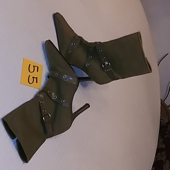 Heel boot - Picture 3 of 4